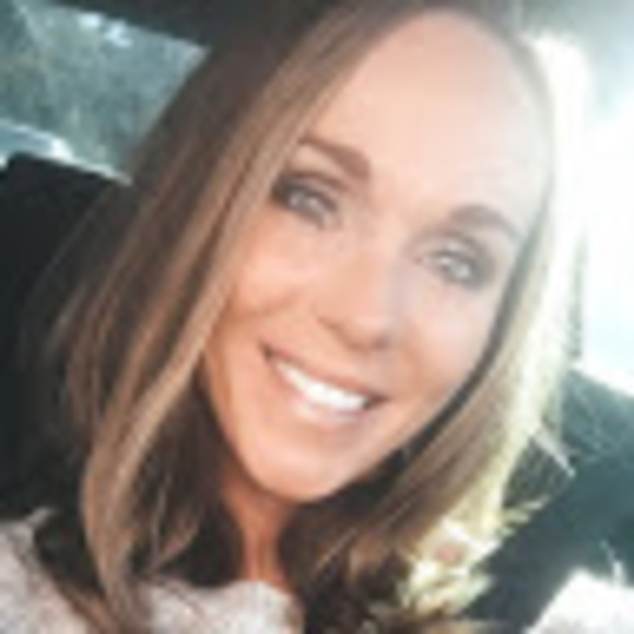 Meet your Posher, Michelle - Picture 1 of 1